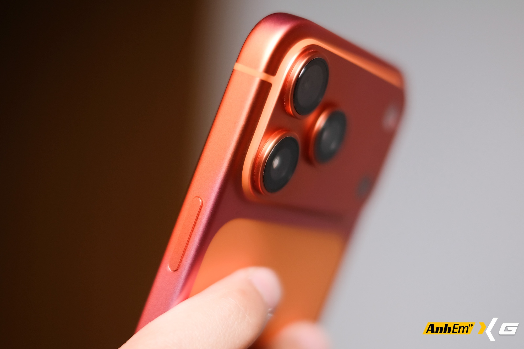 Tưởng chỉ là "đồn trên mạng", iPhone 17 Pro Max "đổi màu" từ Cam sang Hồng nay đã xuất hiện tại Việt Nam - Ảnh 12