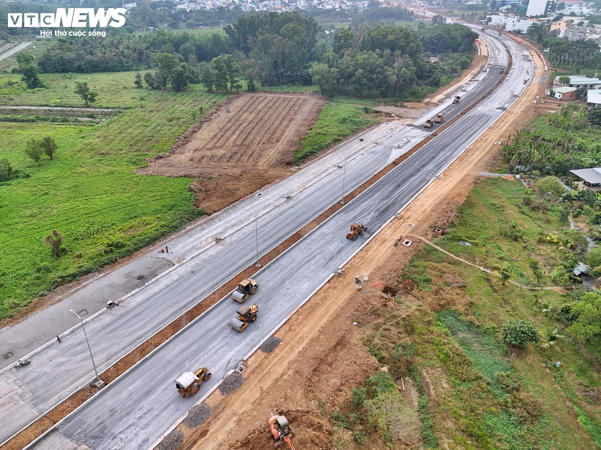 Tấp nập thi công dự án 1.500 tỷ đồng qua 'siêu phường' ở Đồng Nai - Ảnh 8