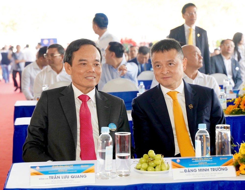 Hàng triệu người dân TP HCM vừa chứng kiến kỷ lục 240.000 tỷ, có 3 "đại gia" đảm nhận trọng trách lớn - Ảnh 5