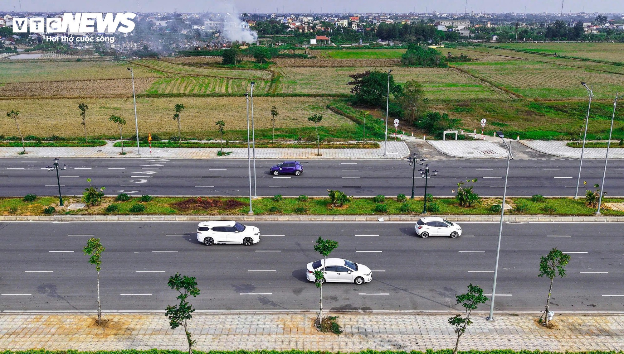 Chuỗi dự án giao thông nghìn tỷ tạo trục kết nối liên vùng ven biển Ninh Bình - Ảnh 2