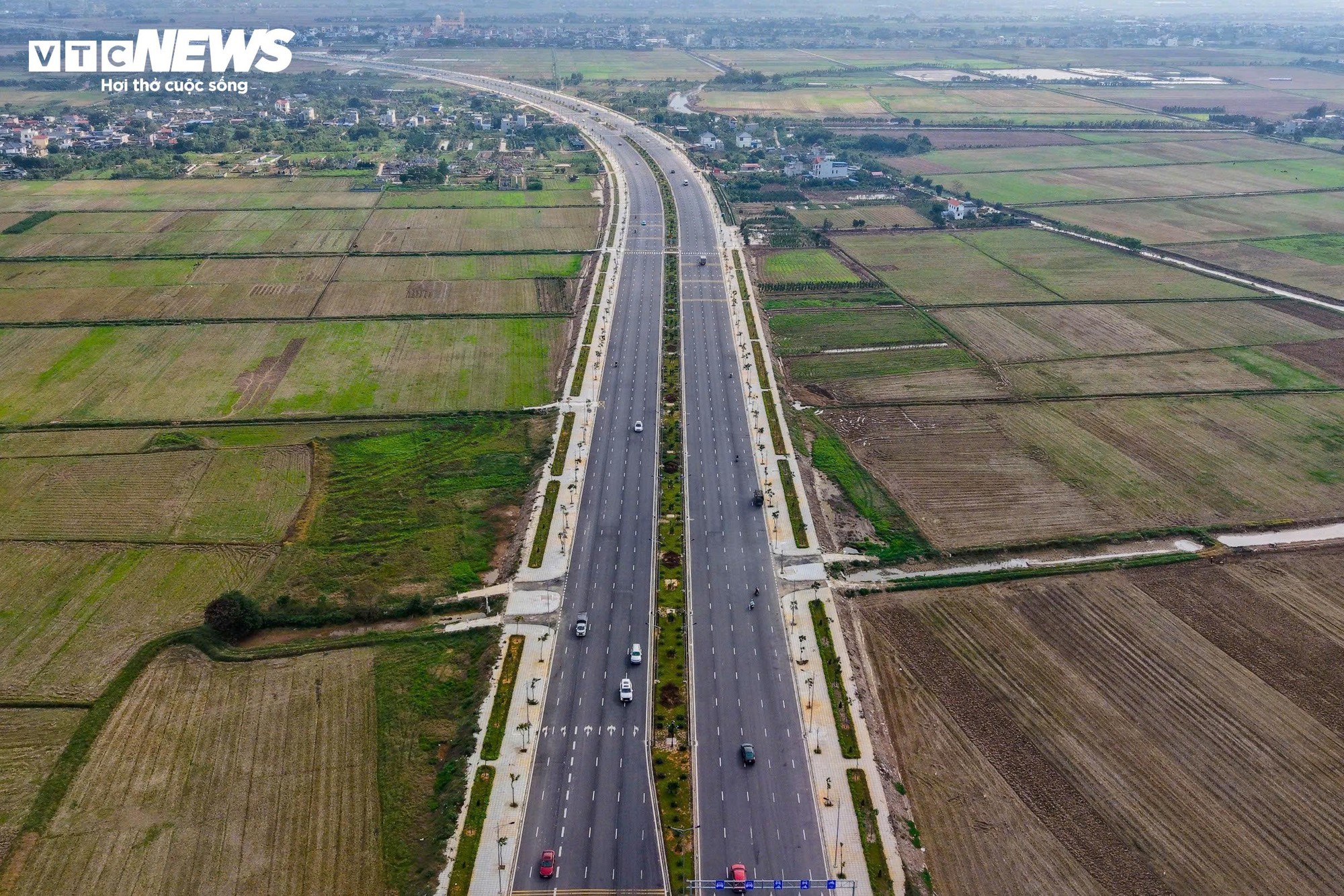 Chuỗi dự án giao thông nghìn tỷ tạo trục kết nối liên vùng ven biển Ninh Bình - Ảnh 4