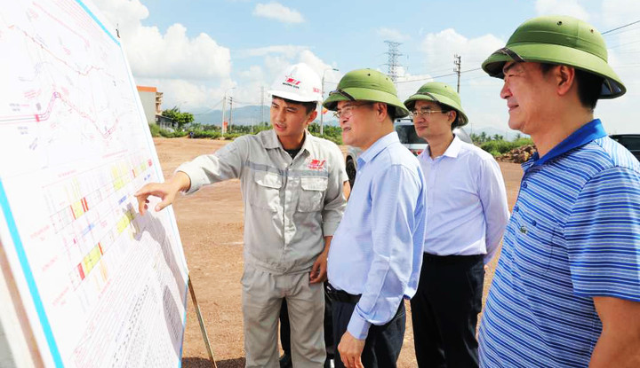 Toàn cảnh tuyến đường huyết mạch ven sông 6.400 tỷ đồng ở Quảng Ninh - Ảnh 5