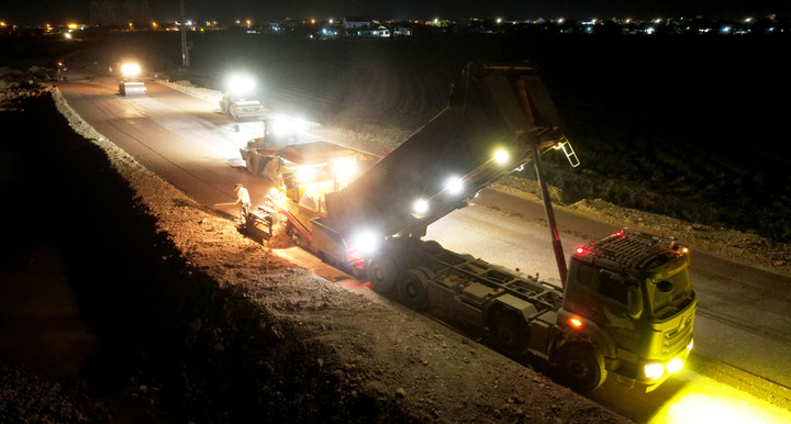 Toàn cảnh tuyến đường huyết mạch ven sông 6.400 tỷ đồng ở Quảng Ninh - Ảnh 9