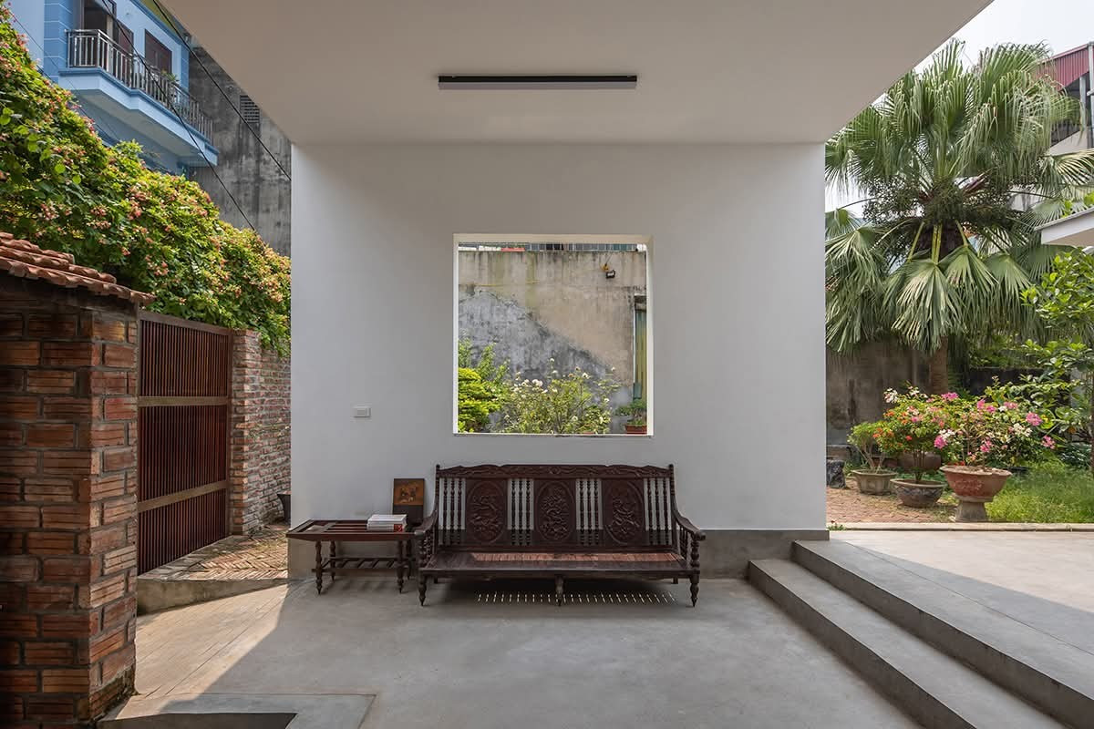 Ngôi nhà với chiếc cổng đặc biệt ở làng Ngọc Hồi - Ảnh 4