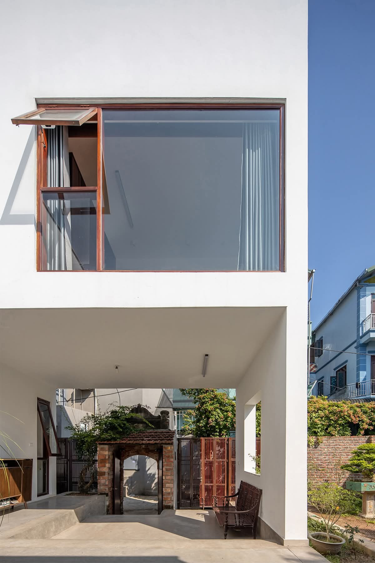 Ngôi nhà với chiếc cổng đặc biệt ở làng Ngọc Hồi - Ảnh 5