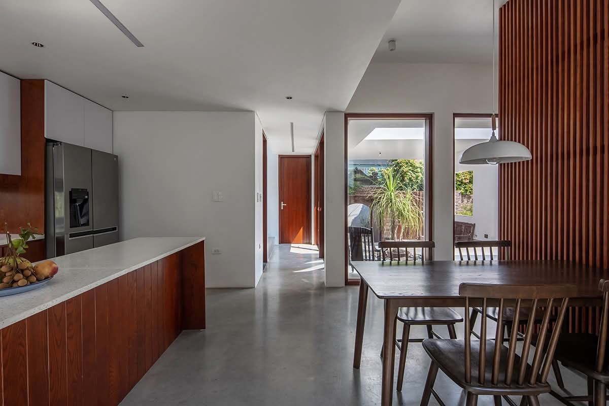 Ngôi nhà với chiếc cổng đặc biệt ở làng Ngọc Hồi - Ảnh 7