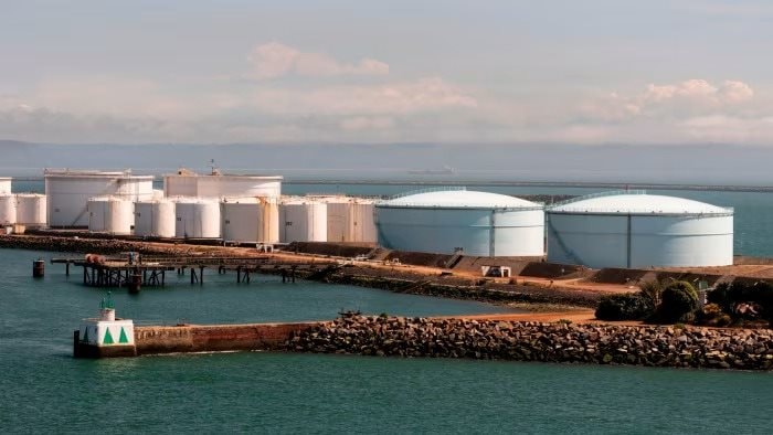 Giữa mùa đông lạnh giá, châu Âu đang chứng kiến một hiện tượng khí đốt cực bất thường - Ảnh 1