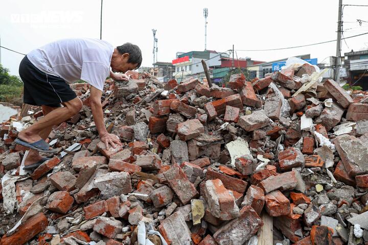 Hà Nội gấp rút giải phóng mặt bằng, đẩy nhanh thi công tuyến đường Tam Trinh - Ảnh 11