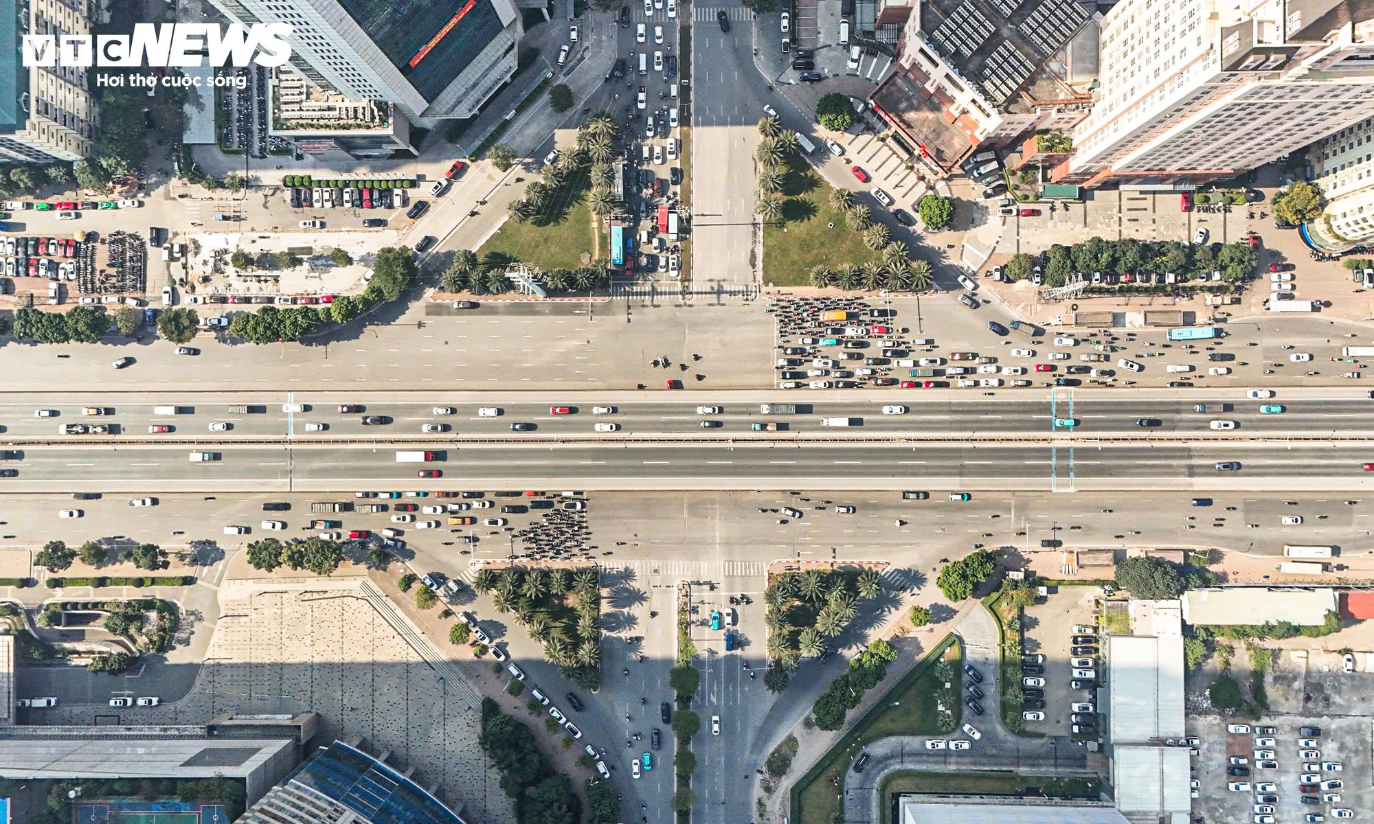 Hiện trạng khu vực dự kiến xây hầm chui 6 làn xe ở phía Tây Hà Nội - Ảnh 2