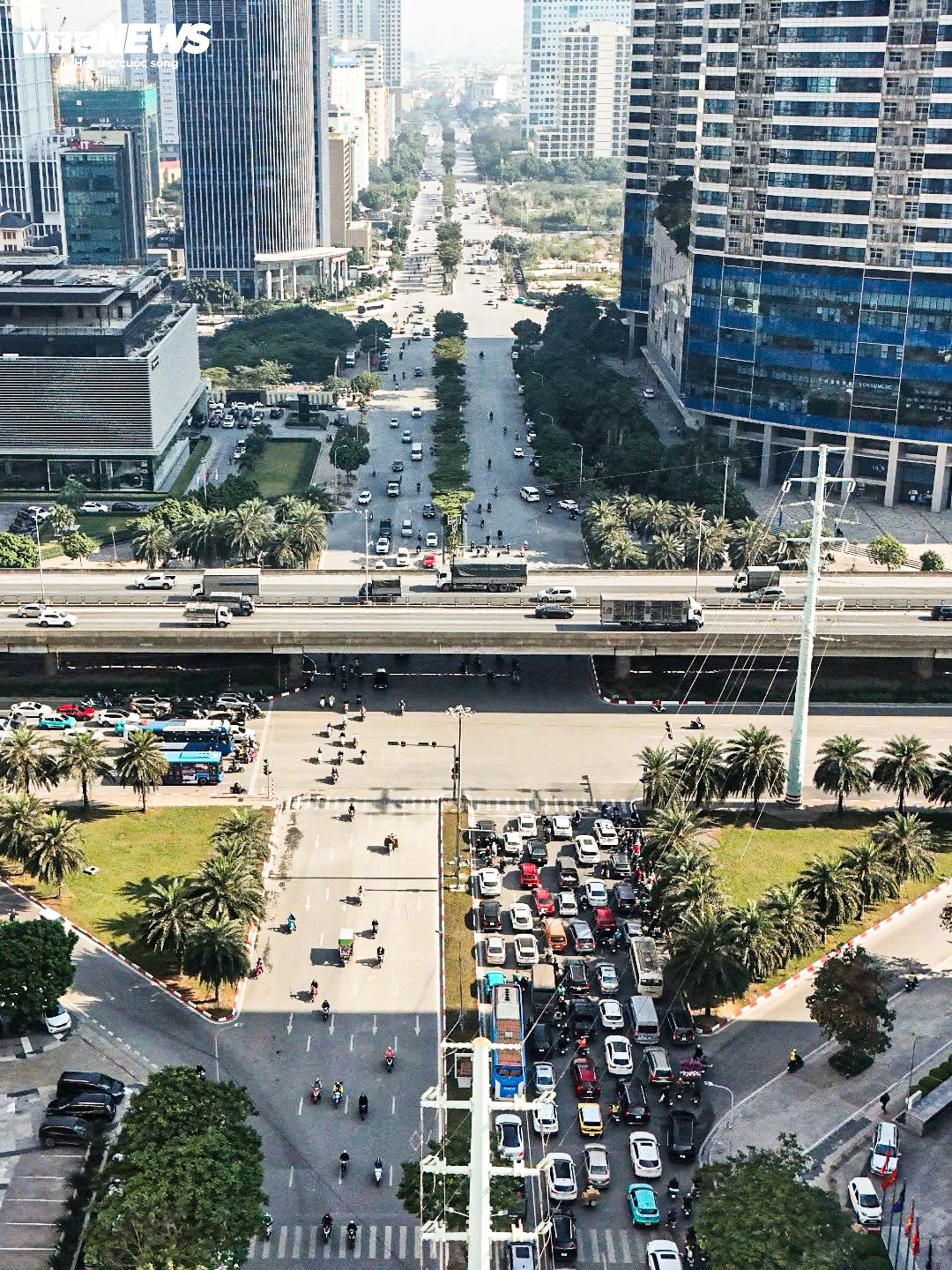 Hiện trạng khu vực dự kiến xây hầm chui 6 làn xe ở phía Tây Hà Nội - Ảnh 4