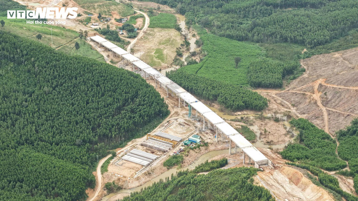 Trên công trường đường hầm dài nhất cao tốc Khánh Hòa – Buôn Ma Thuột - Ảnh 8