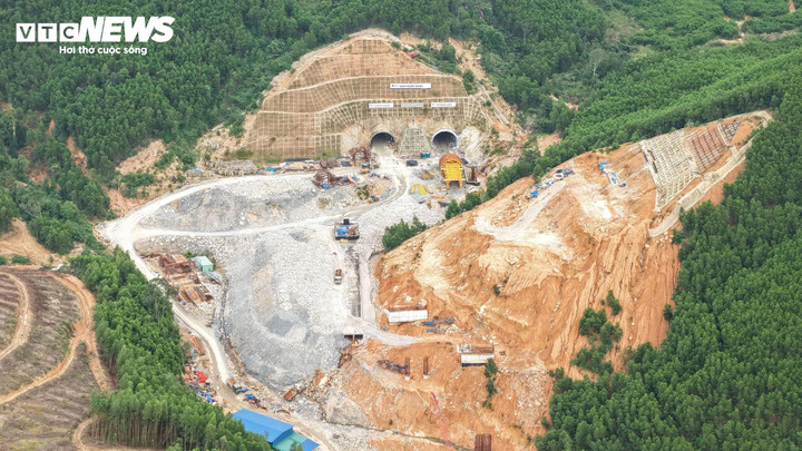 Trên công trường đường hầm dài nhất cao tốc Khánh Hòa – Buôn Ma Thuột - Ảnh 2