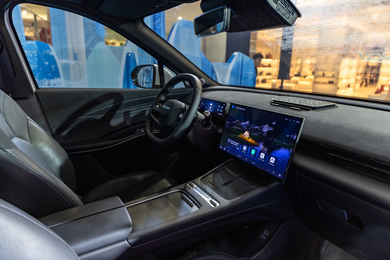 Omoda C7 chính thức nhận cọc tại Việt Nam: Giá dự kiến từ 839 triệu đồng, quyết đấu Mazda CX-5 bằng cấu hình PHEV và bảo hành 1 triệu km - Ảnh 5