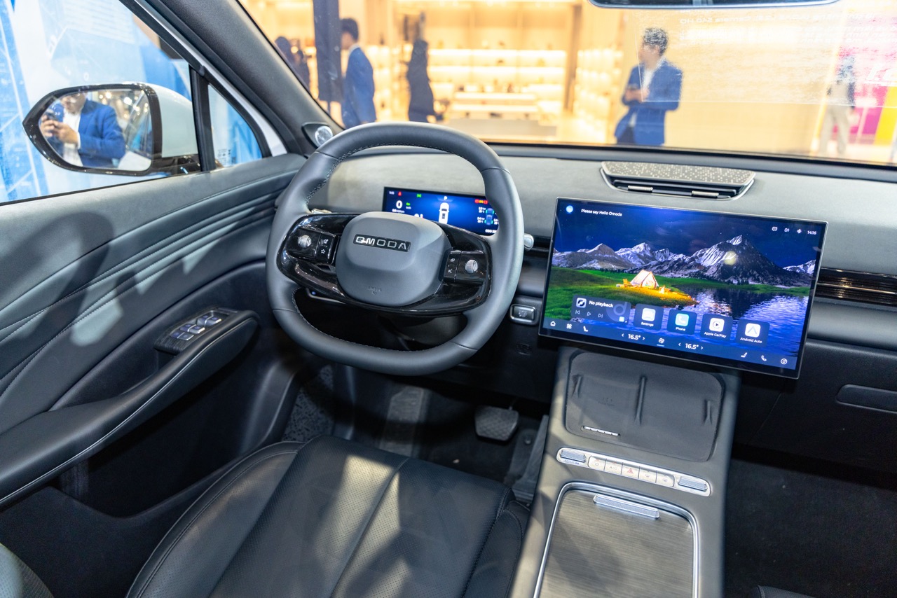 Omoda C7 chính thức nhận cọc tại Việt Nam: Giá dự kiến từ 839 triệu đồng, quyết đấu Mazda CX-5 bằng cấu hình PHEV và bảo hành 1 triệu km - Ảnh 6