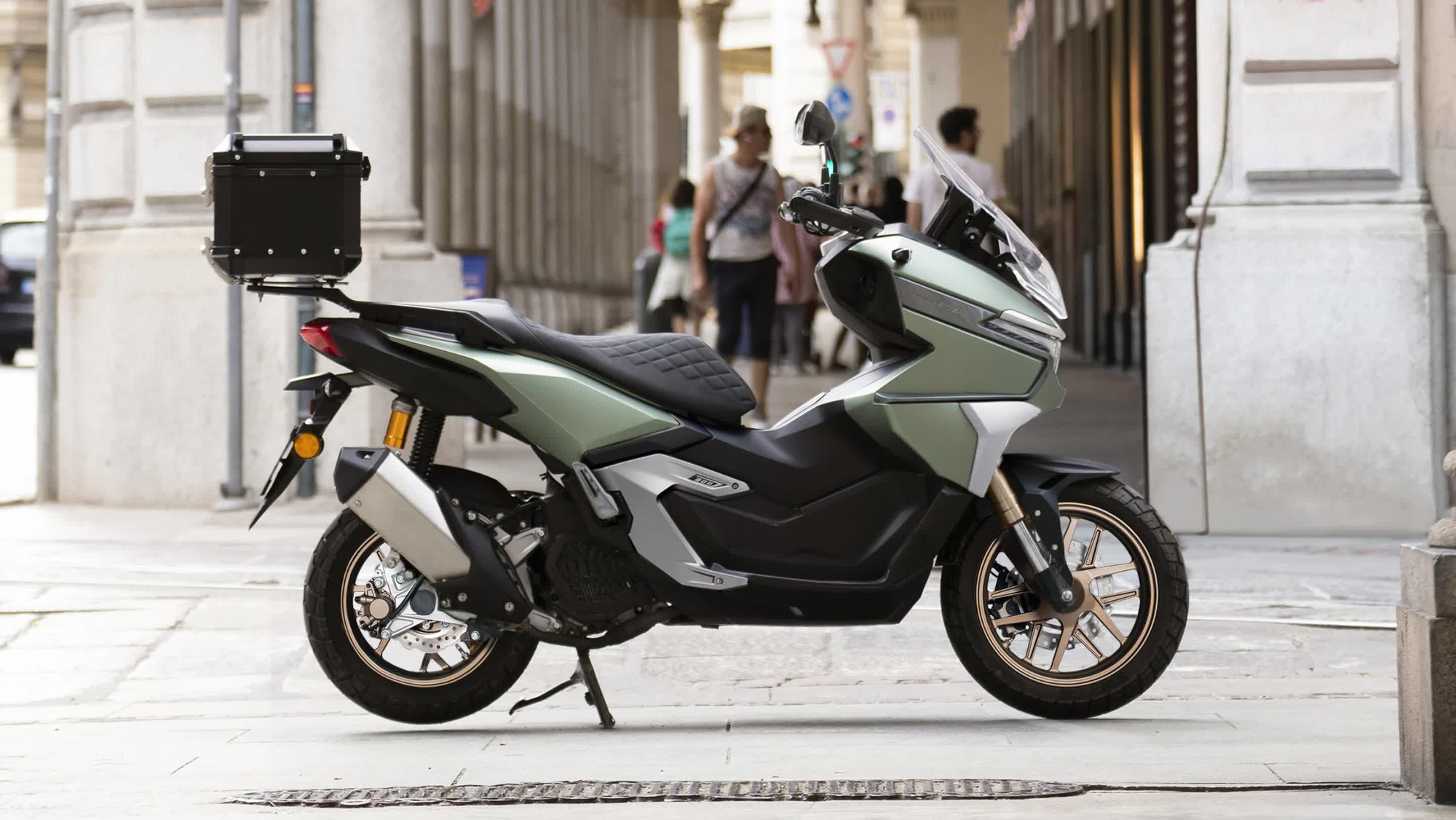 Nhẹ hơn đối thủ gần 40kg, mẫu xe tay ga 'độc lạ' này liệu có làm nên chuyện trước Honda và Yamaha? - Ảnh 6