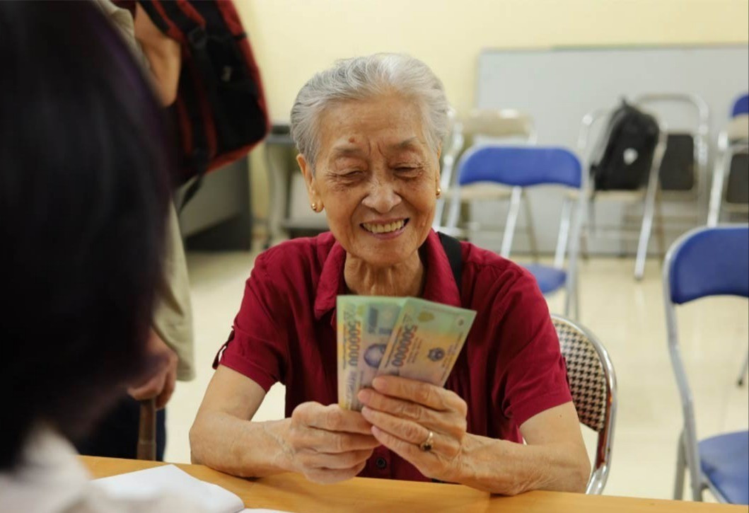 3,5 triệu người được nhận 2 tháng lương hưu, trợ cấp trước Tết - Ảnh 1