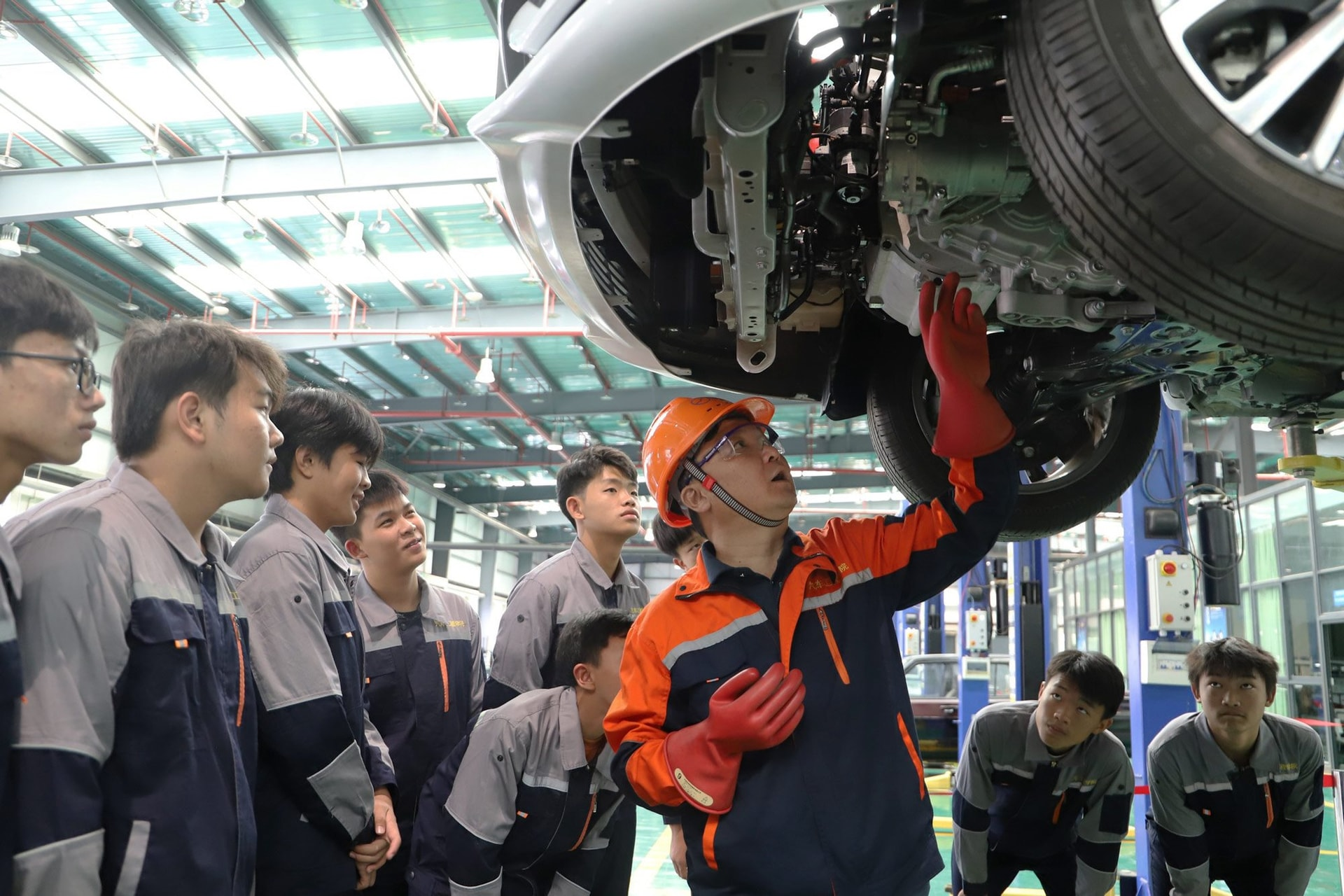 Một tờ báo giá bảo dưỡng, lộ ra vấn đề lớn: Hậu mãi xe Trung Quốc đang vận hành ra sao? - Ảnh 2