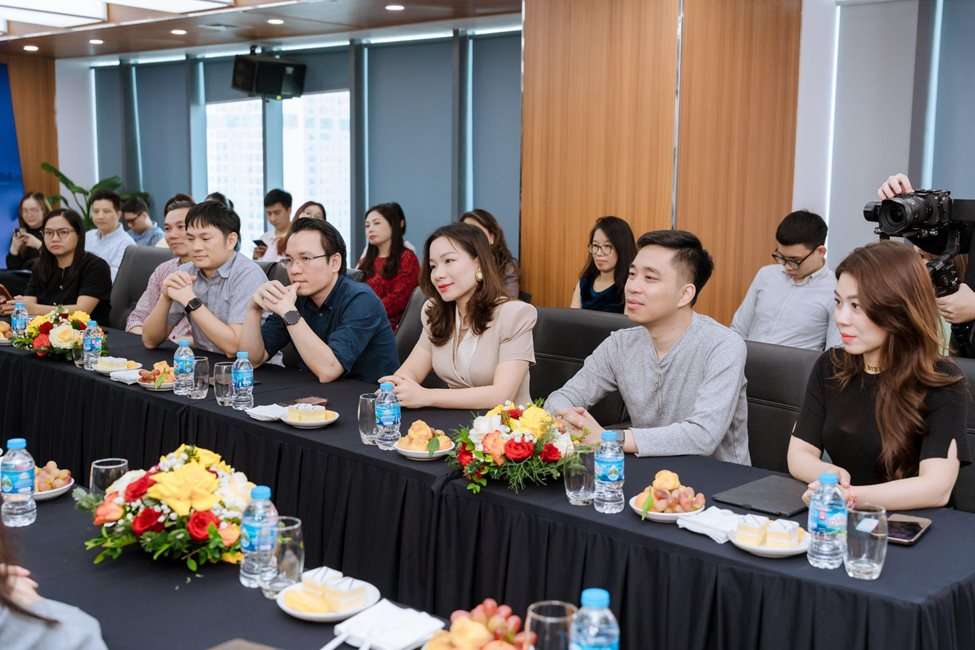 ADMICRO và Goldsun Media ký kết hợp tác chiến lược, mở rộng giải pháp truyền thông tích hợp Digital – OOH cho khách hàng doanh nghiệp - Ảnh 1