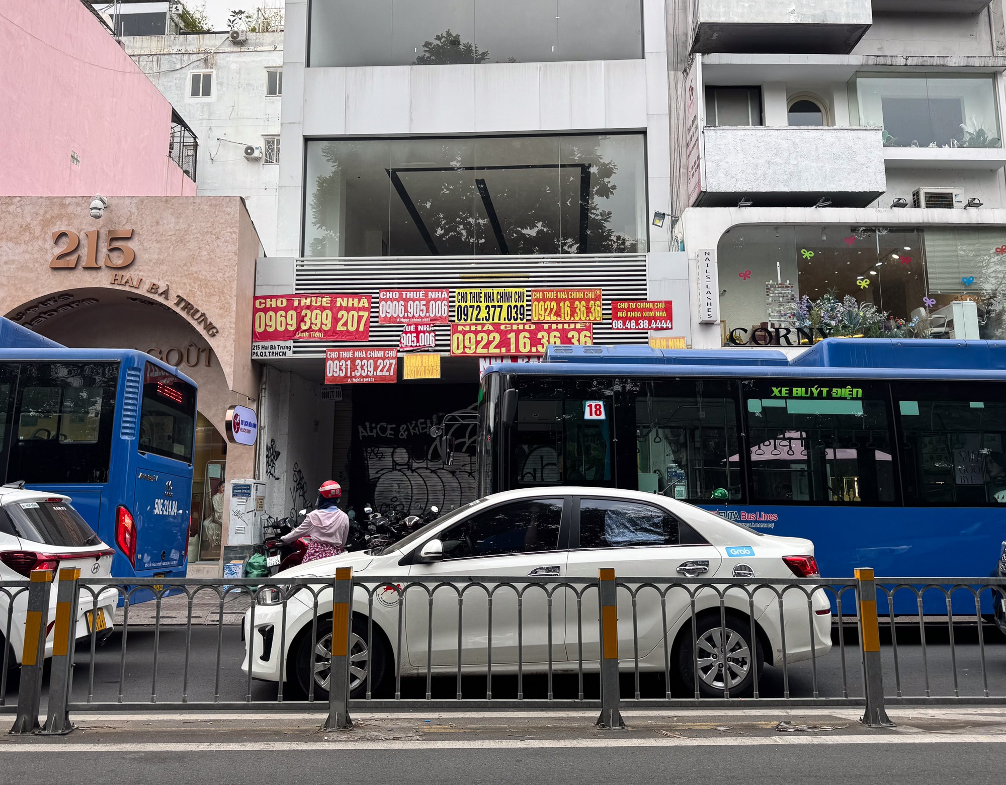 Cận Tết mặt bằng trung tâm “cài then đóng cửa”, giá thuê giảm sâu - Ảnh 1