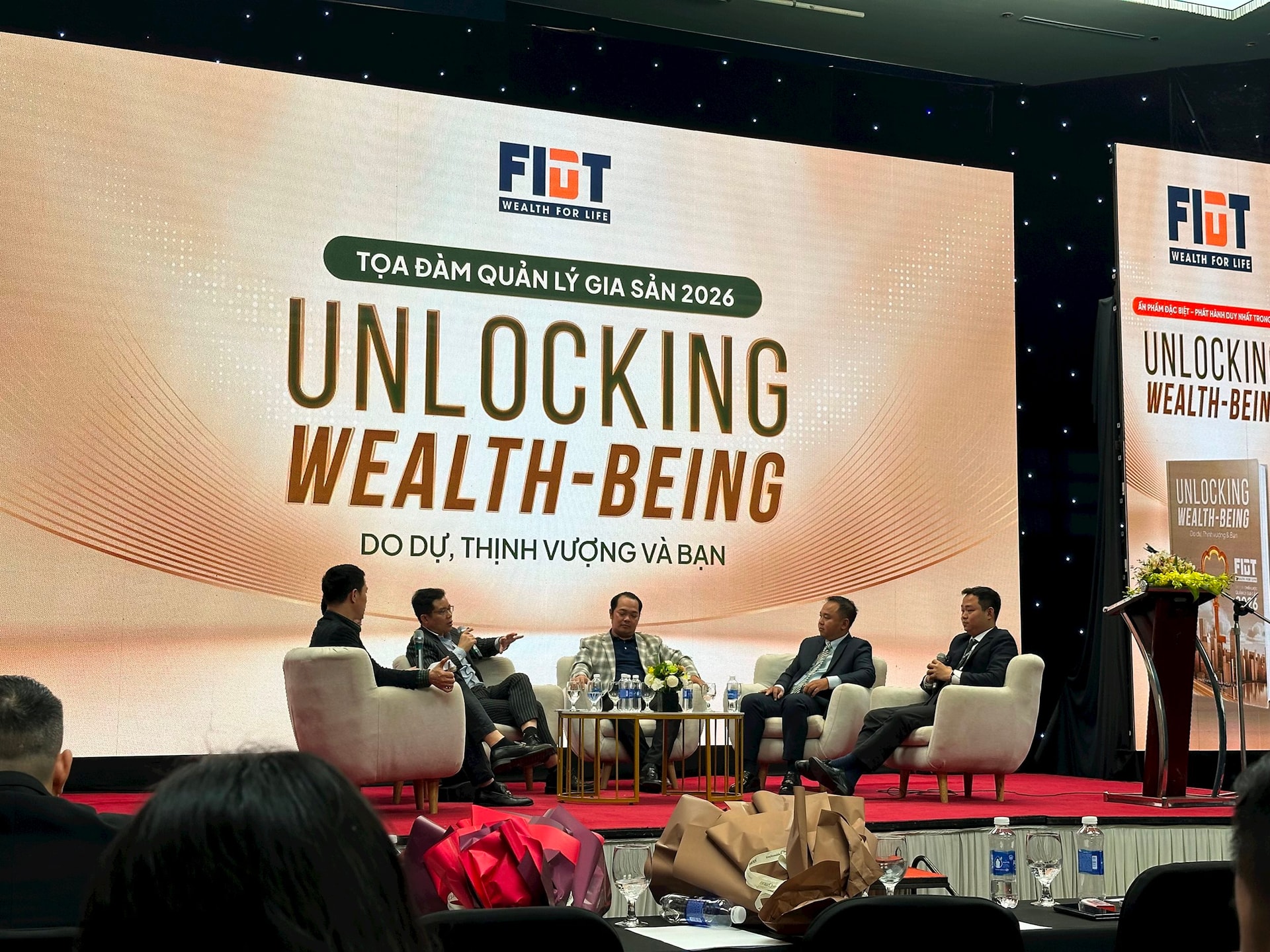 Đầu tư chứng khoán như thế nào để không “nhức đầu”? - Ảnh 1