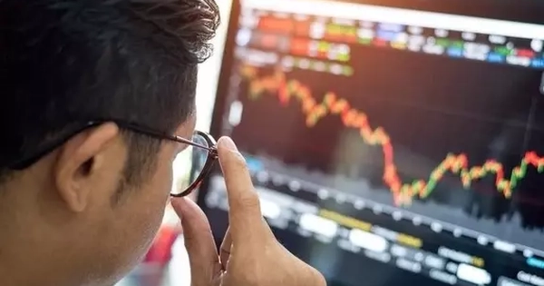 Góc nhìn chuyên gia: Chứng khoán có thể xuất hiện nhịp chỉnh trước khi hướng lên đỉnh cũ 1.900, nhà đầu tư không nên hưng phấn thái quá