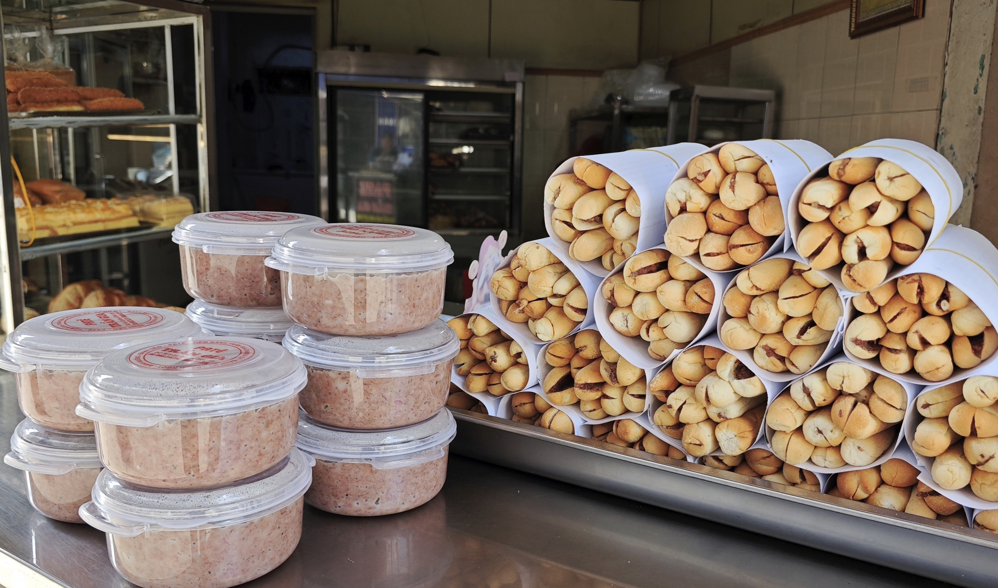 Về Hải Phòng gặp người bán pate truyền thống, lượng khách giảm 60%: “Chúng tôi không có quan hệ gì với pate Cột Đèn kia” - Ảnh 10