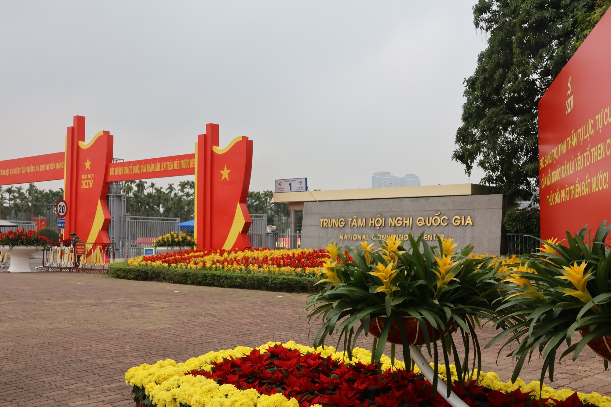 Hôm nay, Đại hội XIV của Đảng bước vào ngày làm việc đầu tiên - Ảnh 4