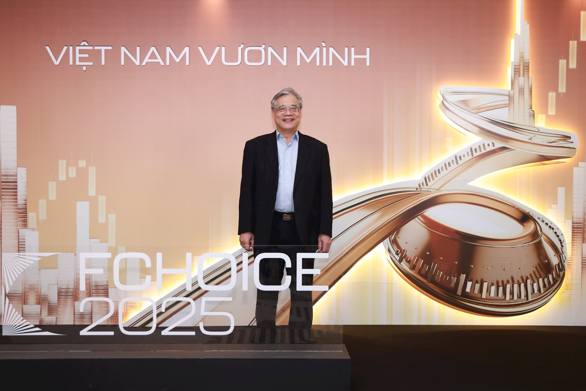 Dàn "khách VIP" tham dự Lễ vinh danh FChoice 2025 và "hiến kế" nắm bắt cơ hội đầu tư trong năm 2026 - Ảnh 3