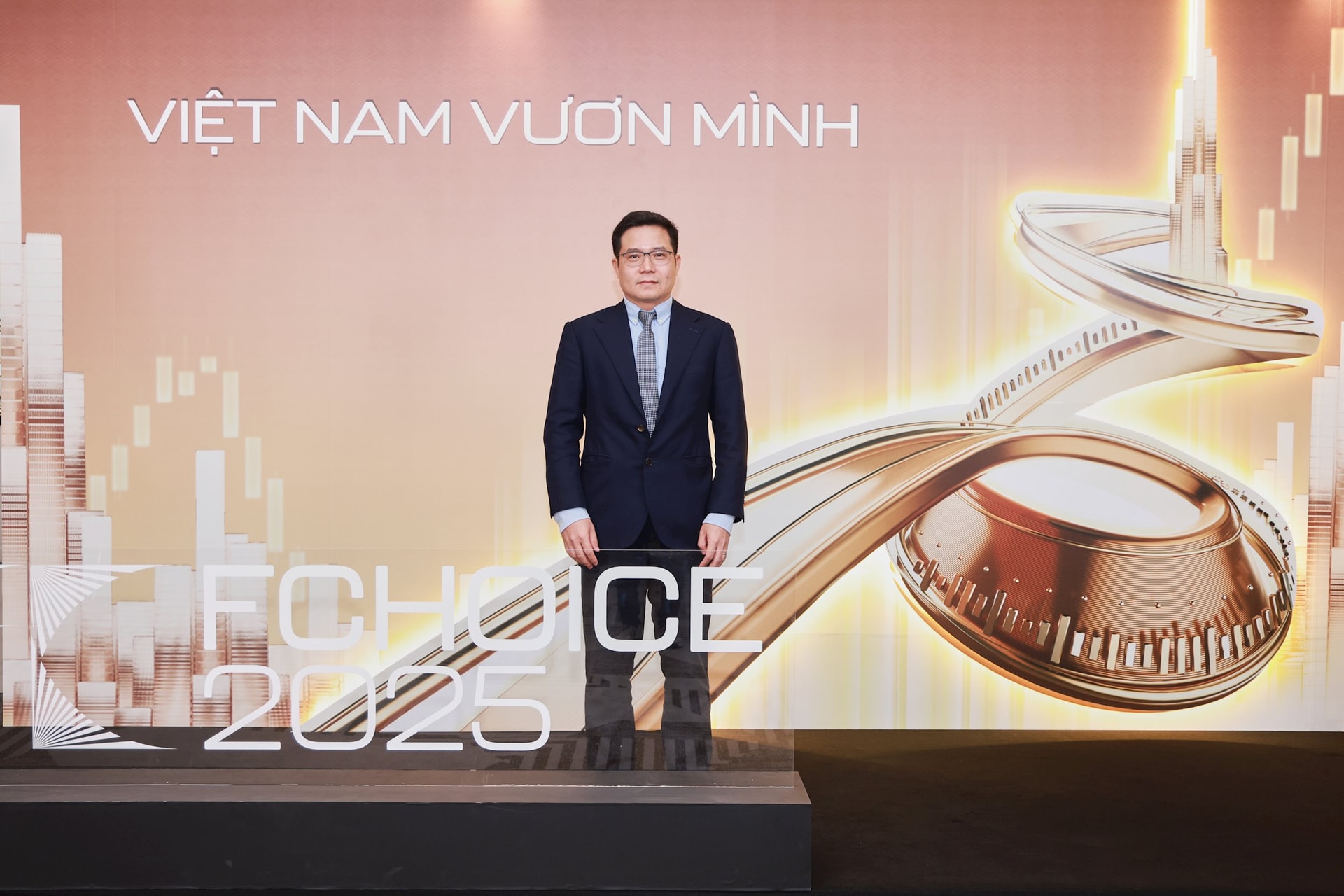Dàn "khách VIP" tham dự Lễ vinh danh FChoice 2025 và "hiến kế" nắm bắt cơ hội đầu tư trong năm 2026 - Ảnh 13