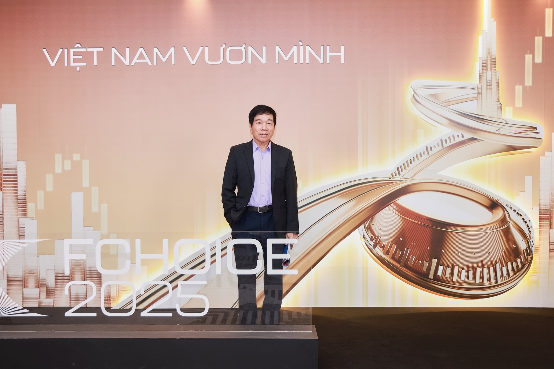 Dàn "khách VIP" tham dự Lễ vinh danh FChoice 2025 và "hiến kế" nắm bắt cơ hội đầu tư trong năm 2026 - Ảnh 12