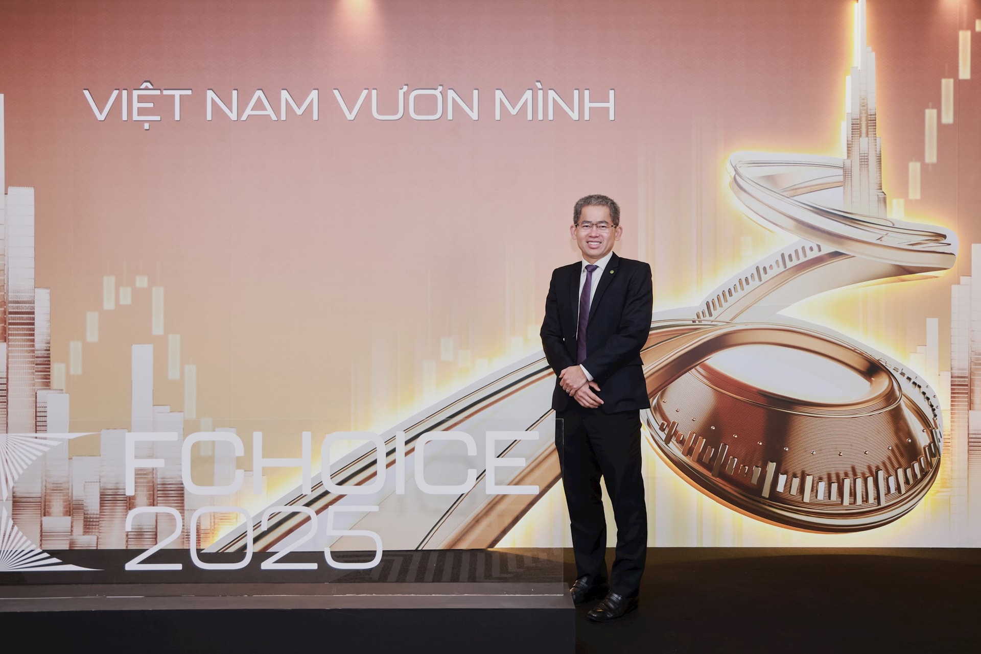 Dàn "khách VIP" tham dự Lễ vinh danh FChoice 2025 và "hiến kế" nắm bắt cơ hội đầu tư trong năm 2026 - Ảnh 17