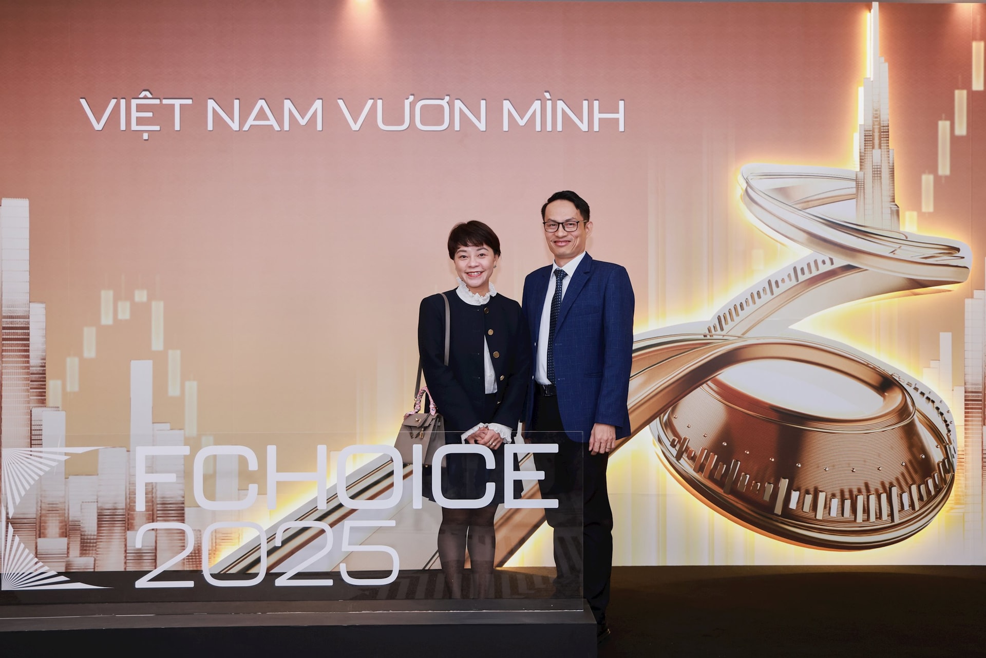 Dàn "khách VIP" tham dự Lễ vinh danh FChoice 2025 và "hiến kế" nắm bắt cơ hội đầu tư trong năm 2026 - Ảnh 20