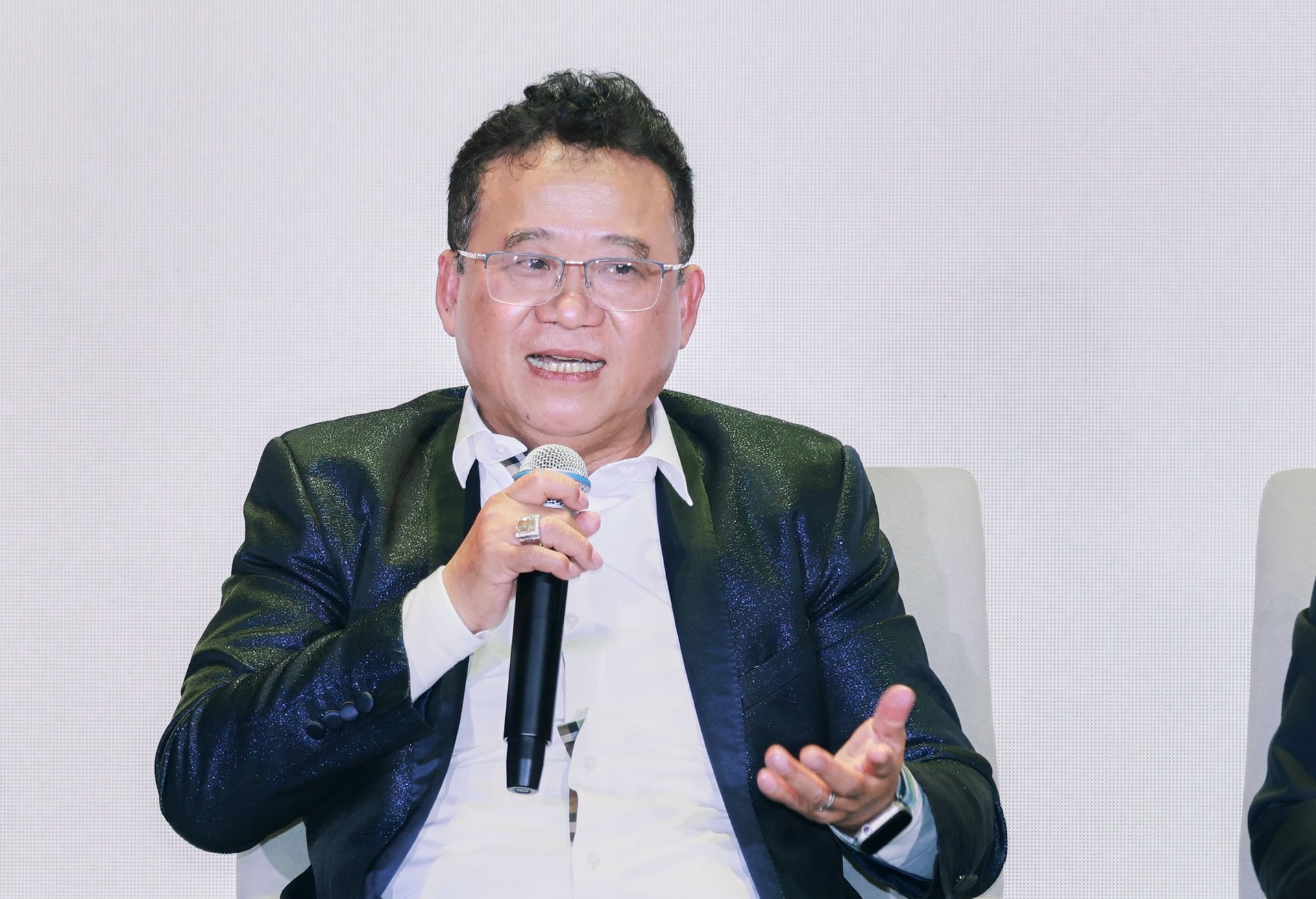 Ông Đặng Thành Tâm: Chưa bao giờ các quyết định đầu tư tại các bộ, ngành và tỉnh thành lại được thực hiện nhanh đến thế - Ảnh 1