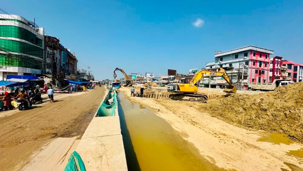 Dự án mở rộng đường 4 làn trị giá gần 3.000 tỷ đồng chậm tiến độ, bị tố lỗ nặng, nhà thầu Trung Quốc nói gì? - Ảnh 1