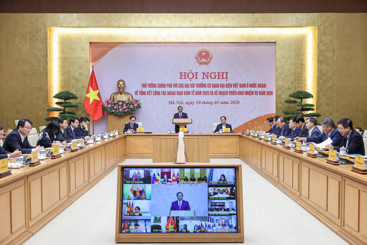 Thủ tướng: Sớm hoàn thiện chương trình hỗ trợ doanh nghiệp Việt Nam ra thế giới - Ảnh 6