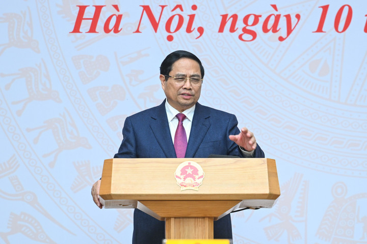 Thủ tướng: Sớm hoàn thiện chương trình hỗ trợ doanh nghiệp Việt Nam ra thế giới - Ảnh 7