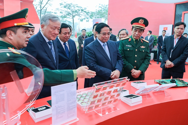 Tổng Bí thư, Thủ tướng Chính phủ dự lễ khởi công nhà máy chế tạo chip bán dẫn đầu tiên tại Việt Nam - Ảnh 3