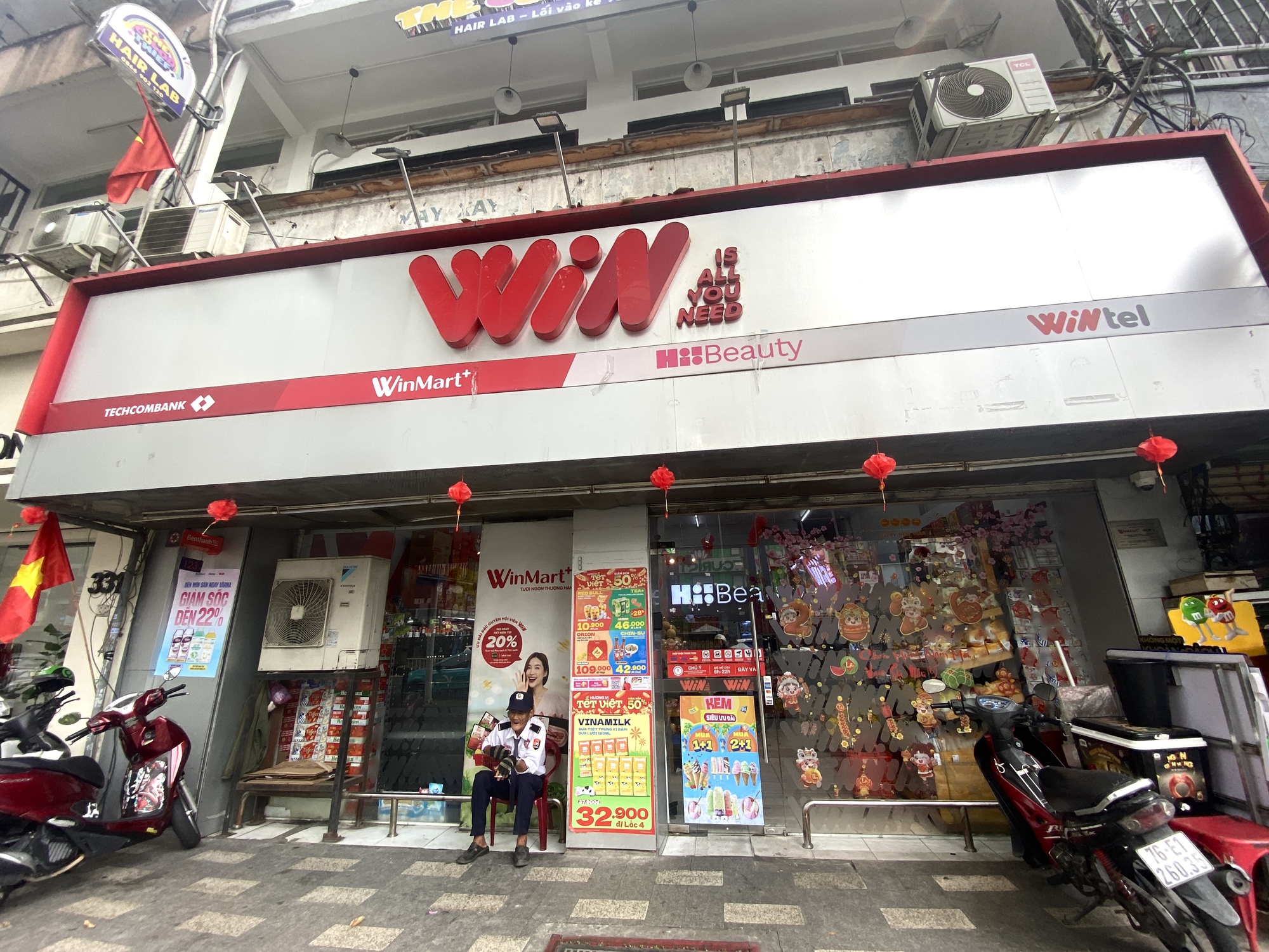 Ghi nhận tình hình thu hồi đồ hộp Hạ Long: Nhiều cửa hàng Bách Hóa Xanh và WinMart+ sẵn sàng hoàn tiền cho khách dù không còn hóa đơn - Ảnh 5