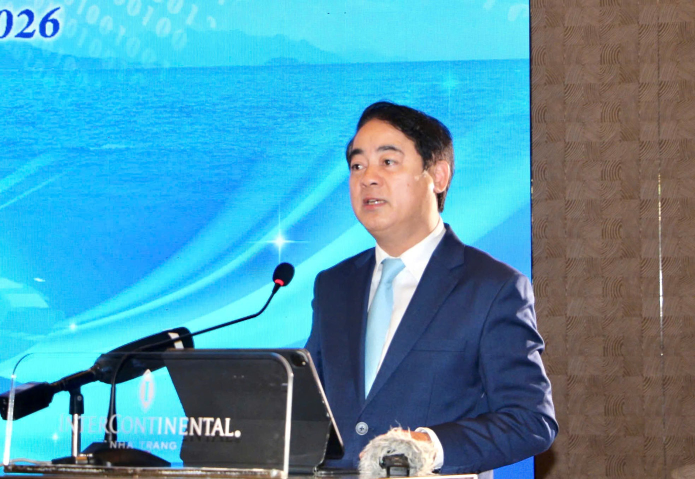 Phát triển Khánh Hòa không nên chỉ dựa vào chiều dài bờ biển - Ảnh 1