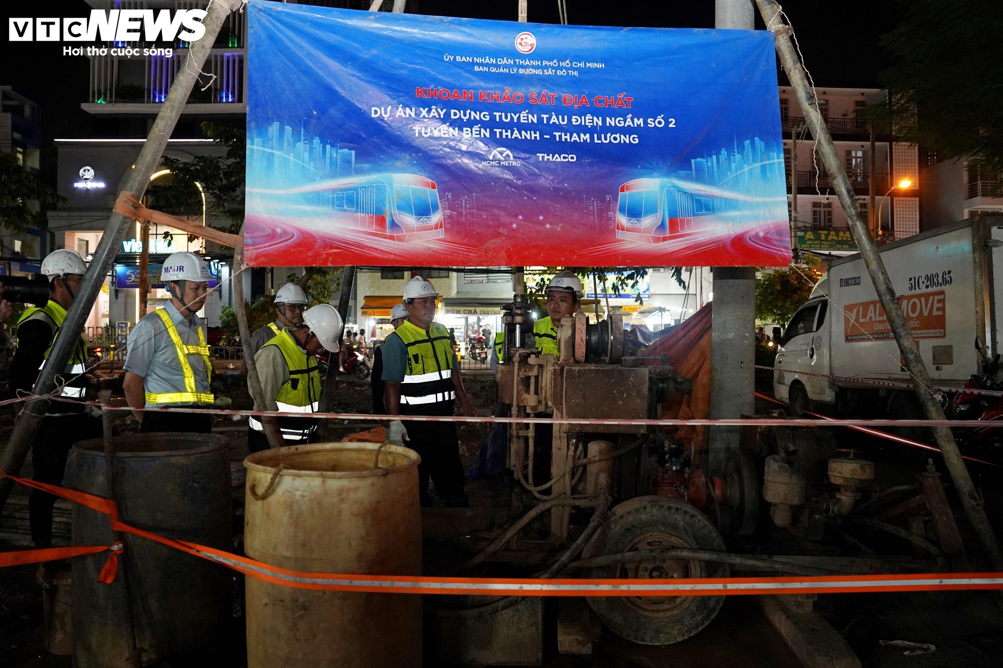 Xuyên đêm khoan địa chất tuyến Metro số 2 ở TP.HCM, hướng đến mốc vận hành 2030 - Ảnh 1