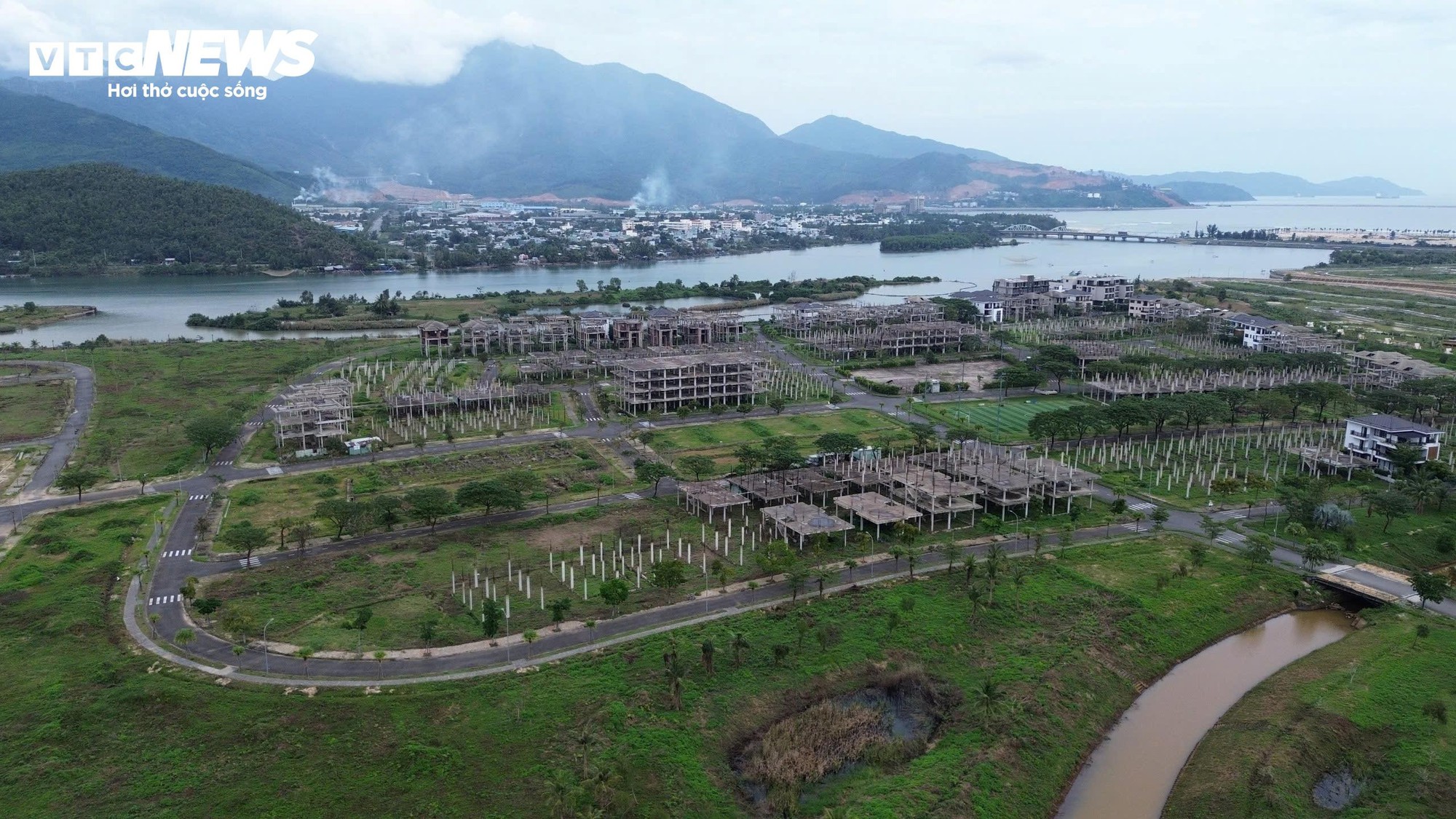 Cảnh dang dở ở dự án khu đô thị sinh thái gần 4.500 tỷ đồng ở Đà Nẵng - Ảnh 3
