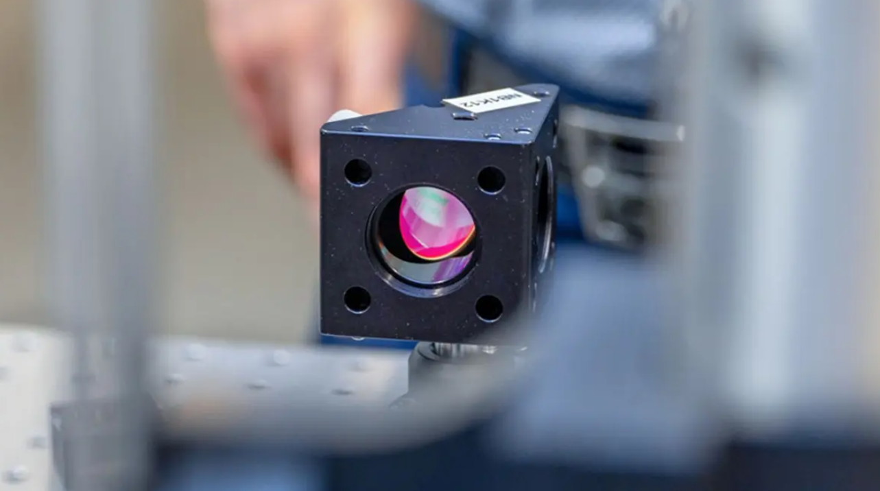 Phát hiện "lật đổ quy luật vật lý thống trị 70 năm" có thể rung chuyển ngành thiết kế tàu vũ trụ, áo giáp - Ảnh 2