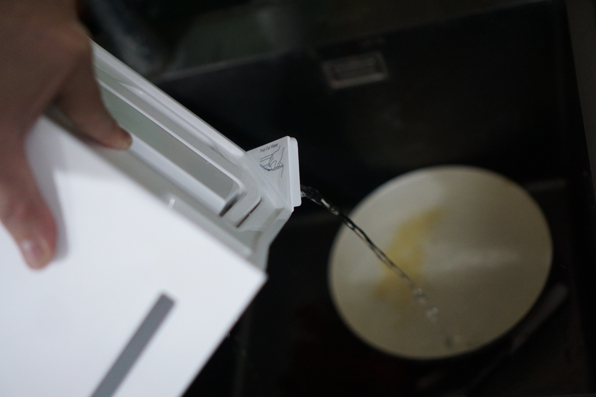 Mùa nồm ẩm sắp đến, chiếc máy này là thứ tồn tại duy nhất – những thứ khác có hay không không quan trọng - Ảnh 11