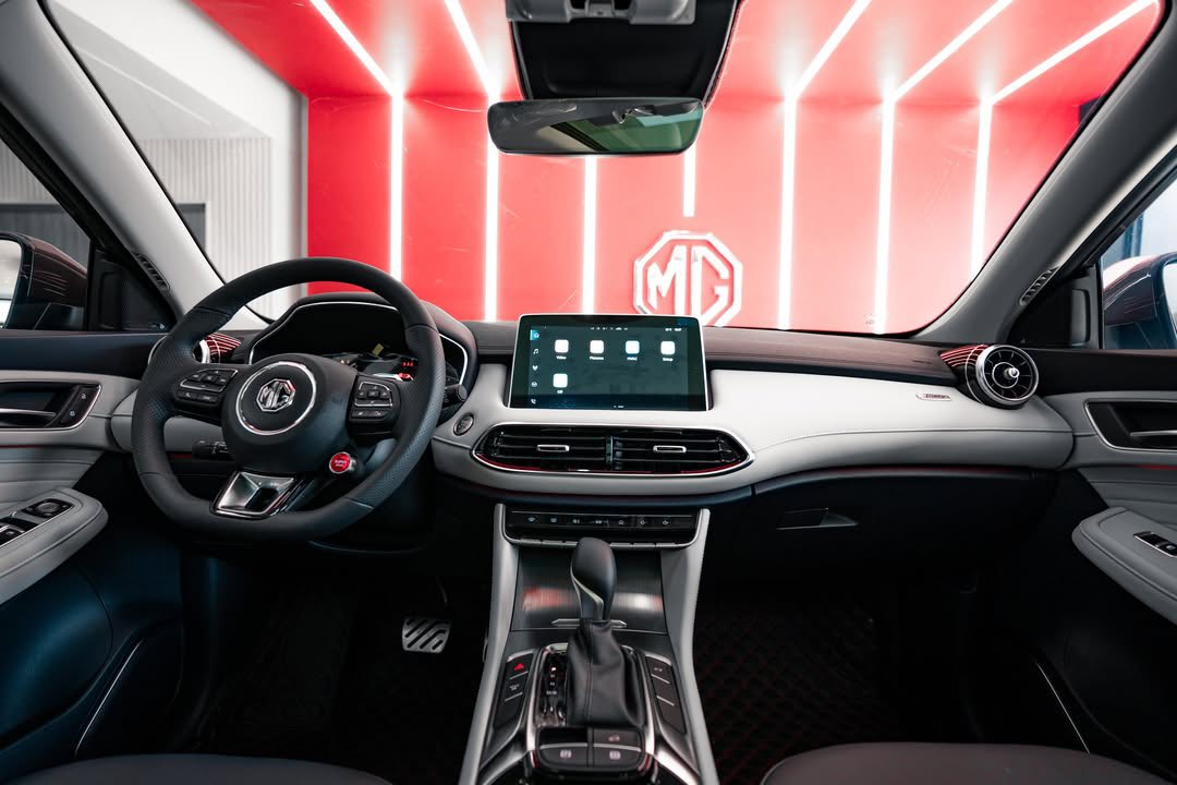 MG HS giảm giá mạnh còn 529 triệu đồng, ‘phá đáy’ phân khúc: Ngang cỡ Tucson nhưng rẻ hơn 200 triệu, cạnh tranh giá cả xe hạng A - Ảnh 4