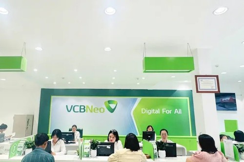 Bất ngờ việc làm ăn của ngân hàng sau chuyển giao bắt buộc - Ảnh 1