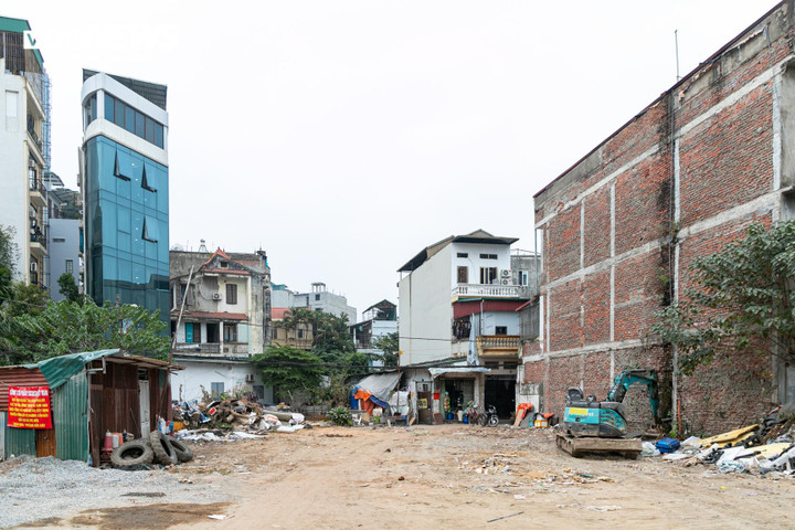 Người Hà Nội tất bật dọn nhà, bàn giao mặt bằng phục vụ thi công Vành đai 2,5 - Ảnh 10