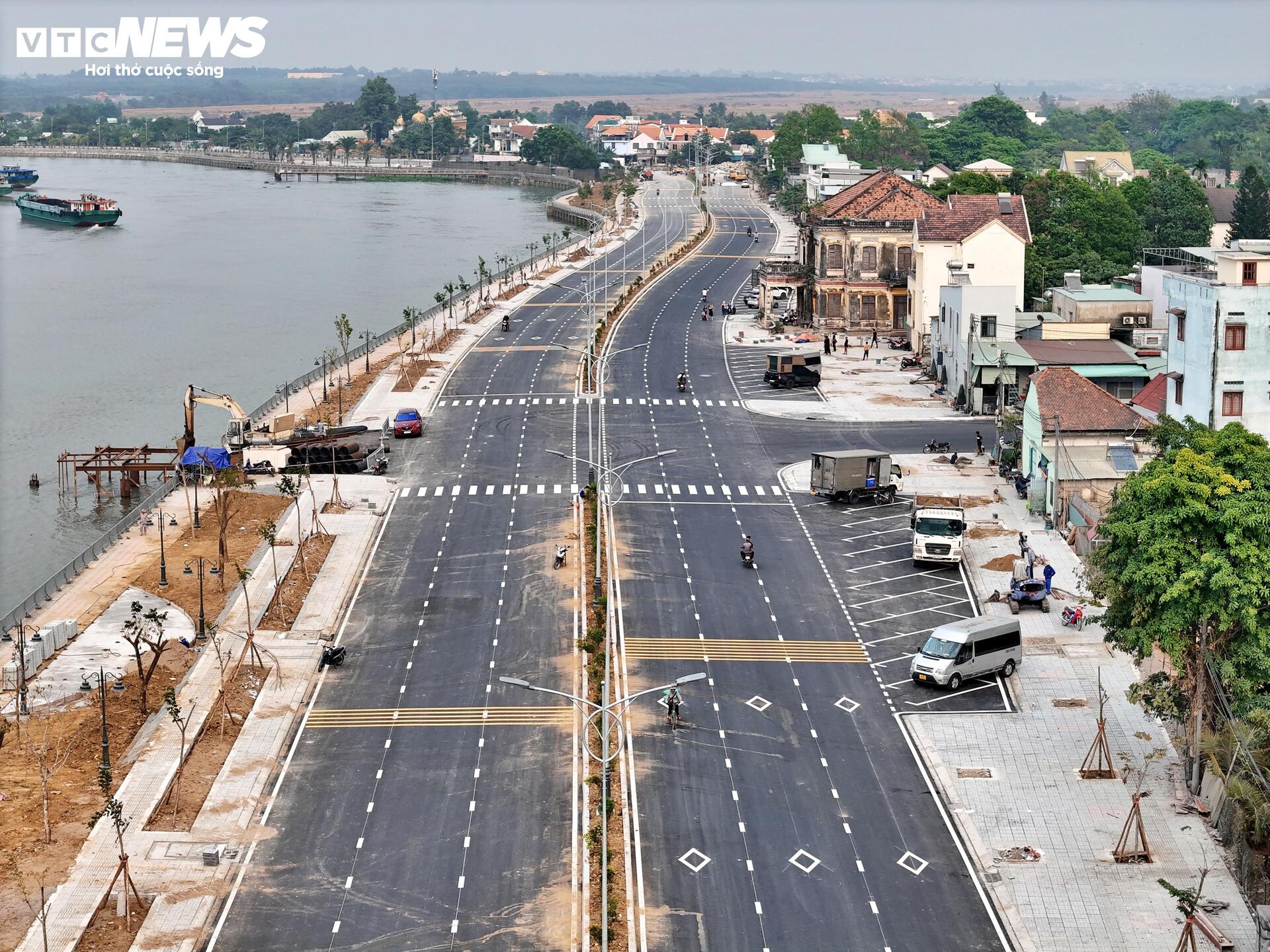 Ngắm Biệt thự hơn 100 năm ở dự án ven sông Đồng Nai trước ngày thông xe - Ảnh 7