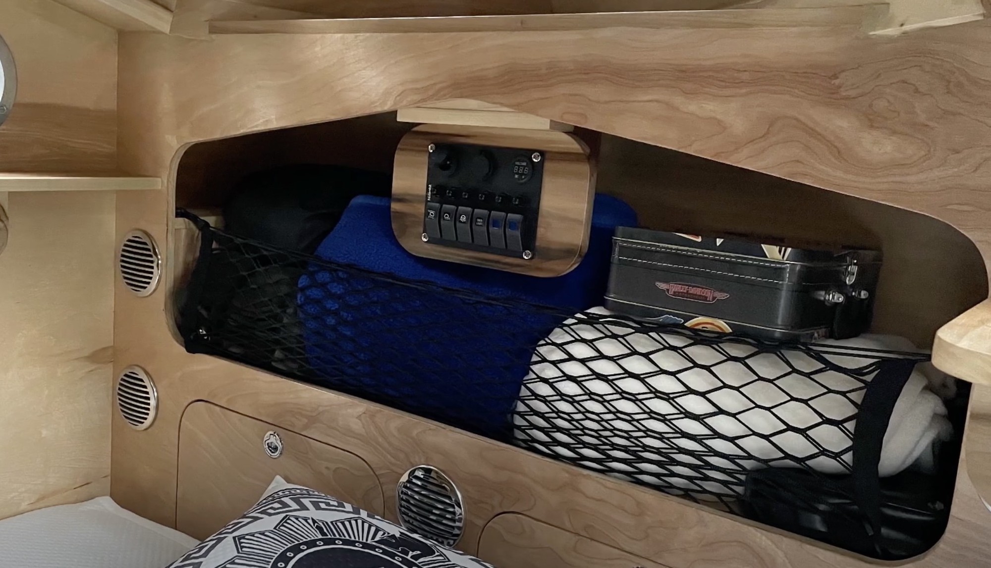 Thiết kế nhà "độc, lạ" - Ảnh 25