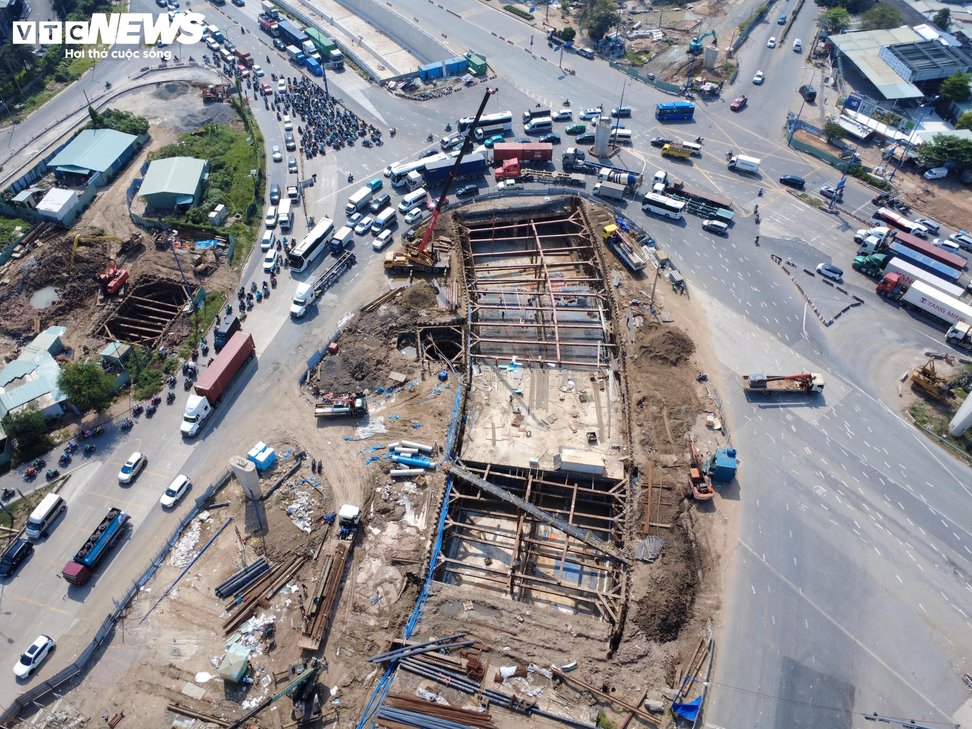 Hầm chui cuối cùng tại nút giao hiện đại nhất TP.HCM trước ngày thông xe - Ảnh 3