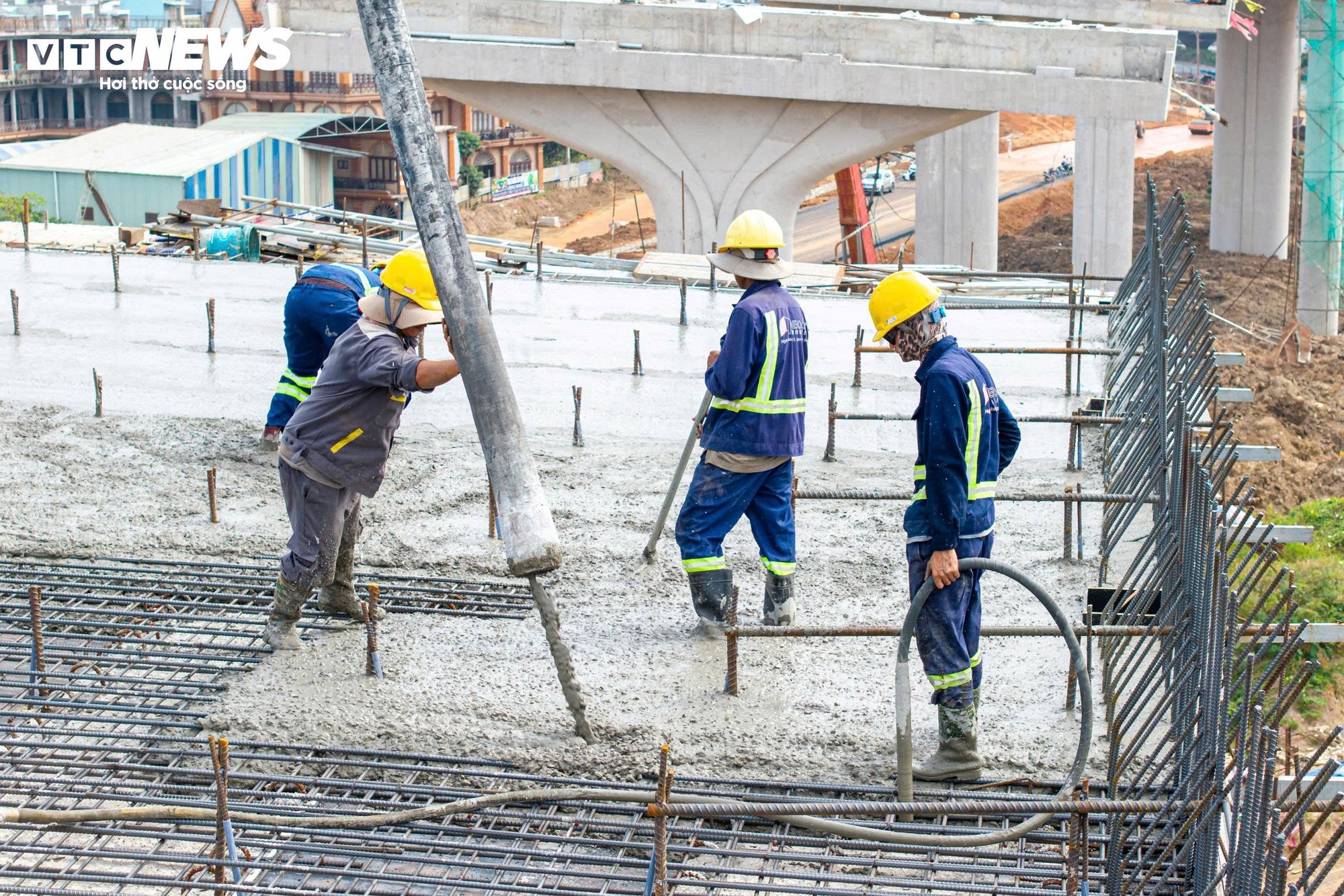 Đại công trường nút giao Tân Vạn chạy nước rút cuối năm - Ảnh 5